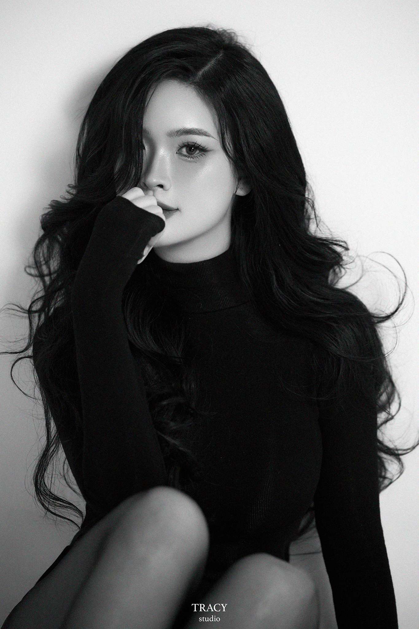 frontend/img/gallery/concept-basic/tracy-studio-chup-concept-basic-b&w (5).jpg